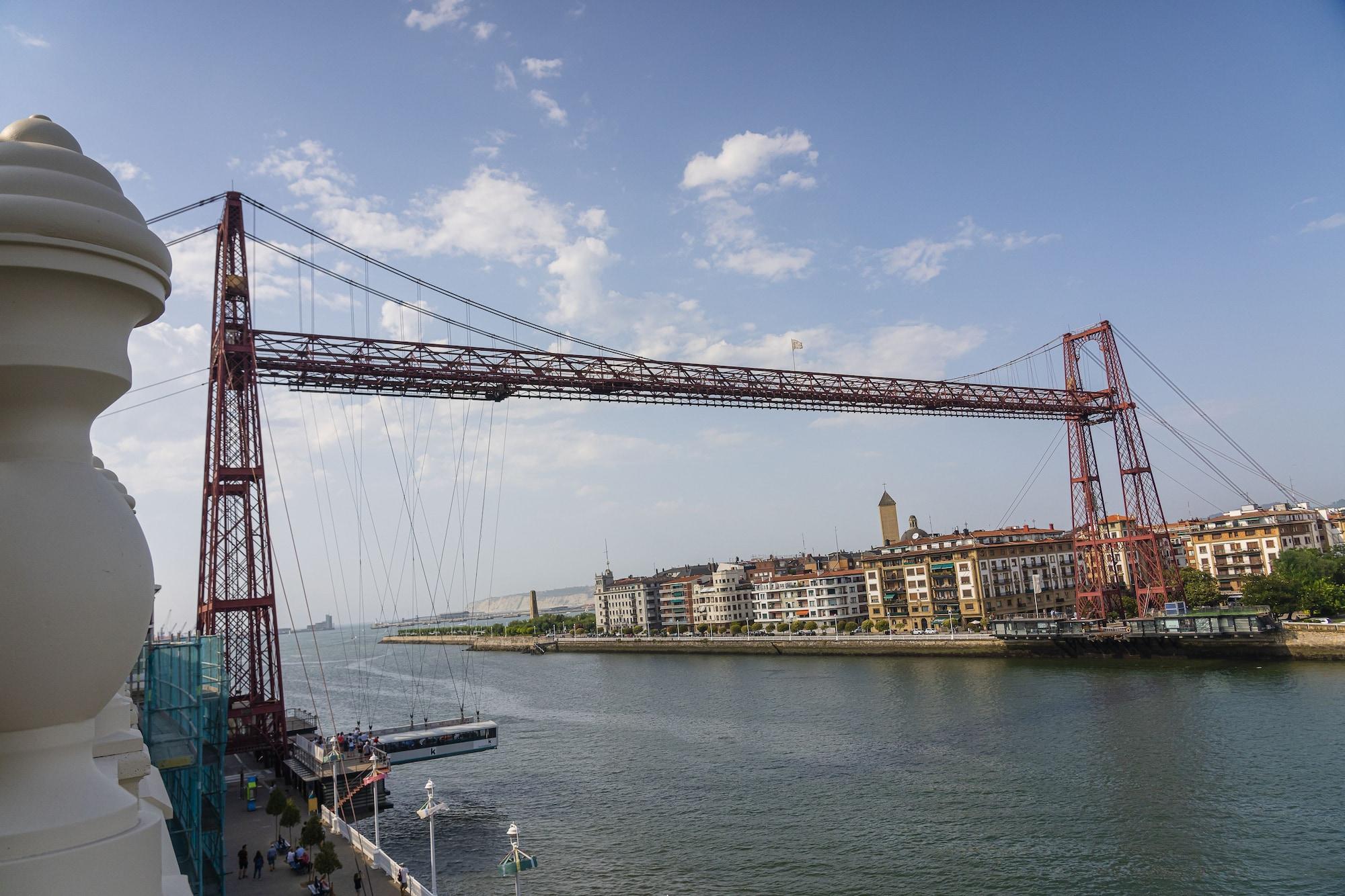 Puente Colgante Boutique Hotel Portugalete Exterior photo
